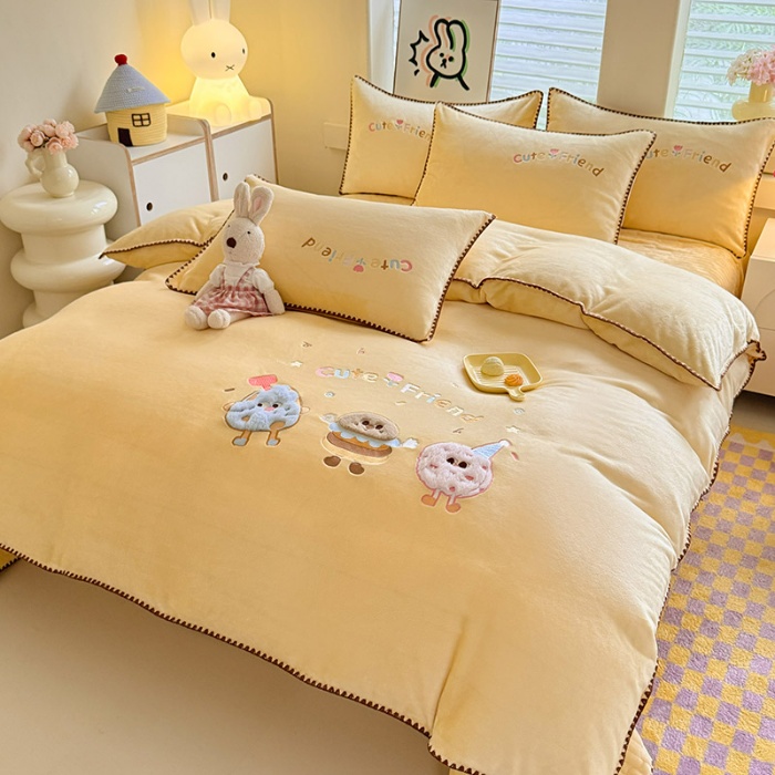 91家纺网 家纺一手货源 找家纺 （总）漫布云家纺2025新款230g全消光大版卡通牛奶绒兔毛贴布绣花床盖四件套可爱卡通男孩女孩法莱绒被套床盖四件套 好伙伴  