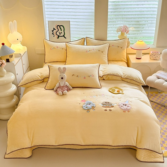 91家纺网 家纺一手货源 找家纺 （总）漫布云家纺2025新款230g全消光大版卡通牛奶绒兔毛贴布绣花床盖四件套可爱卡通男孩女孩法莱绒被套床盖四件套 好伙伴  