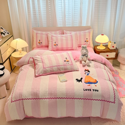 91家纺网 家纺一手货源 找家纺 （总）经年 2025爆款直播 高克重大版卡通牛奶绒四件套-