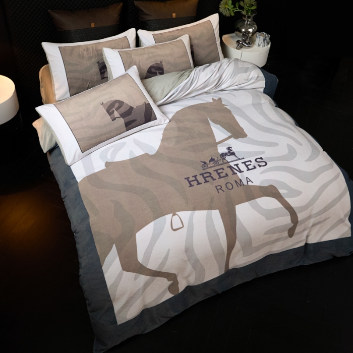 91家纺网 家纺一手货源 找家纺 （总） 2025 专版花型 高克重A类全消光数码印花牛奶绒四件套9斤多-奥弗恩直播首选