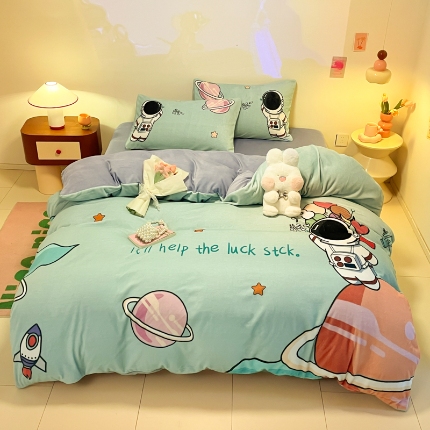 91家纺网 家纺一手货源 找家纺 （总）2025年新款 专版花型 高克重全消光A类儿童牛奶绒四件套-太空行