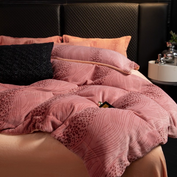 91家纺网 家纺一手货源 找家纺 （总）2025新款 专版花型 高克重9.2斤全消光A类印花牛奶绒四件套-有风直播首选