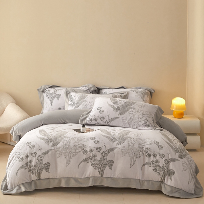 91家纺网 家纺一手货源 找家纺 （总）2025新款高克重9.2斤240克A类全消光印花拼角牛奶绒四件套-铃兰