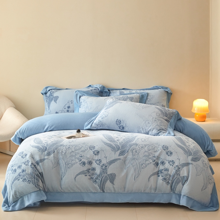 91家纺网 家纺一手货源 找家纺 （总）2025新款高克重9.2斤240克A类全消光印花拼角牛奶绒四件套-铃兰