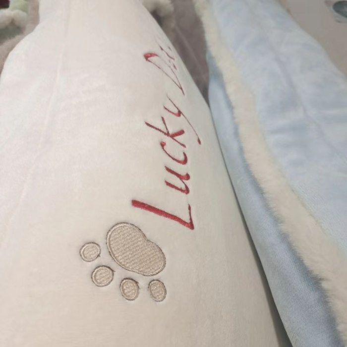 91家纺网 家纺一手货源 找家纺 2025高端保暧绒230克儿童萌萌兔手工花贴布绣四件套新品量大优惠