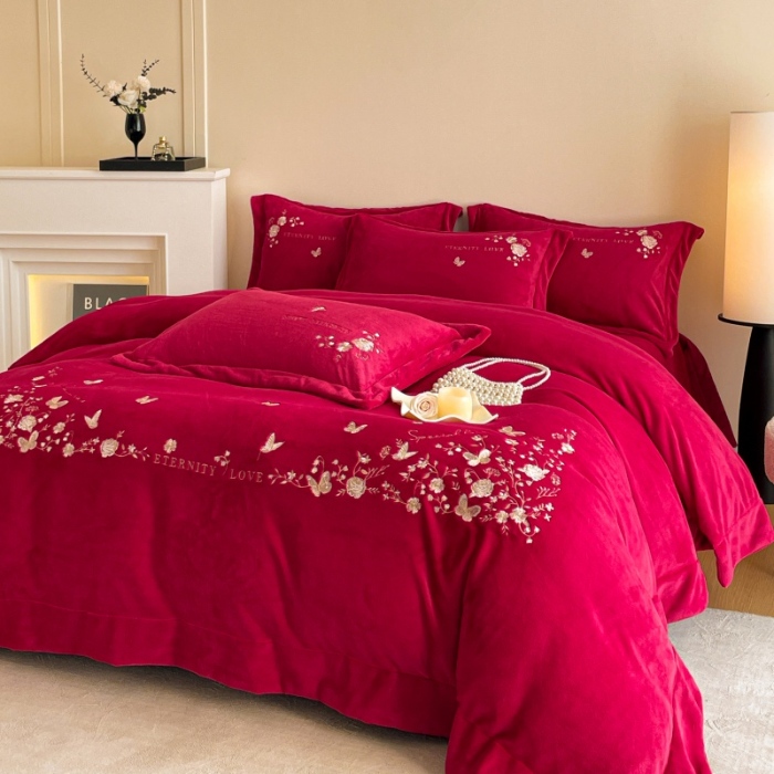 91家纺网 家纺一手货源 找家纺 （总） 2025新款专版花型 直播爆款 床盖款240克全消光A类刺绣牛奶绒四件套-浮生若梦 