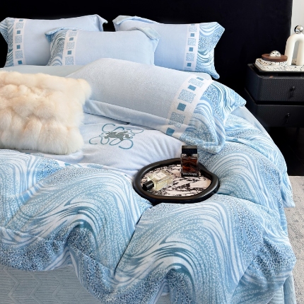 91家纺网 家纺一手货源 找家纺 （总）控价 2025新款 专版花型 直播爆款  240克9.2斤全消光A类数码印花牛奶绒四件套床盖款-贝斯