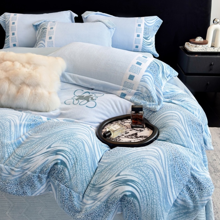 91家纺网 家纺一手货源 找家纺 （总）控价 2025新款 专版花型 直播爆款  240克9.2斤全消光A类数码印花牛奶绒四件套床盖款-贝斯