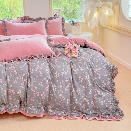 91家纺网 家纺一手货源 找家纺 （总） 2025韩版双花边多功能AB面牛奶绒四件套甜美仙女法式花边韩式小碎花印花牛奶绒四件套加绒保暖单被套罩