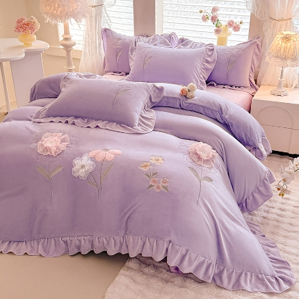 苏米娜家纺SUMINA 2025新款230g高克重韩版立体盘花牛奶蚕丝绒绣花四件套床裙款被套-洛丽塔系列 洛丽塔-香芋紫