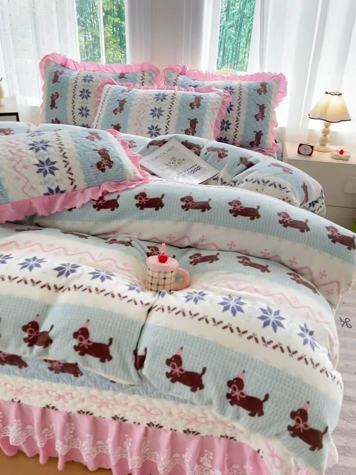 91家纺网 家纺一手货源 找家纺 （总）2025新款牛奶绒床盖四件套床上绒四件套