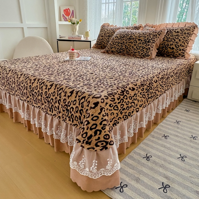 91家纺网 家纺一手货源 找家纺 2025新款牛奶绒床盖四件套床上绒四件套 豹纹