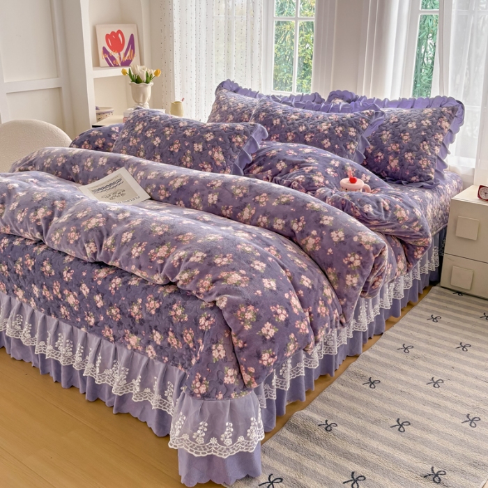 91家纺网 家纺一手货源 找家纺 2025新款牛奶绒床盖四件套床上绒四件套 手捧花