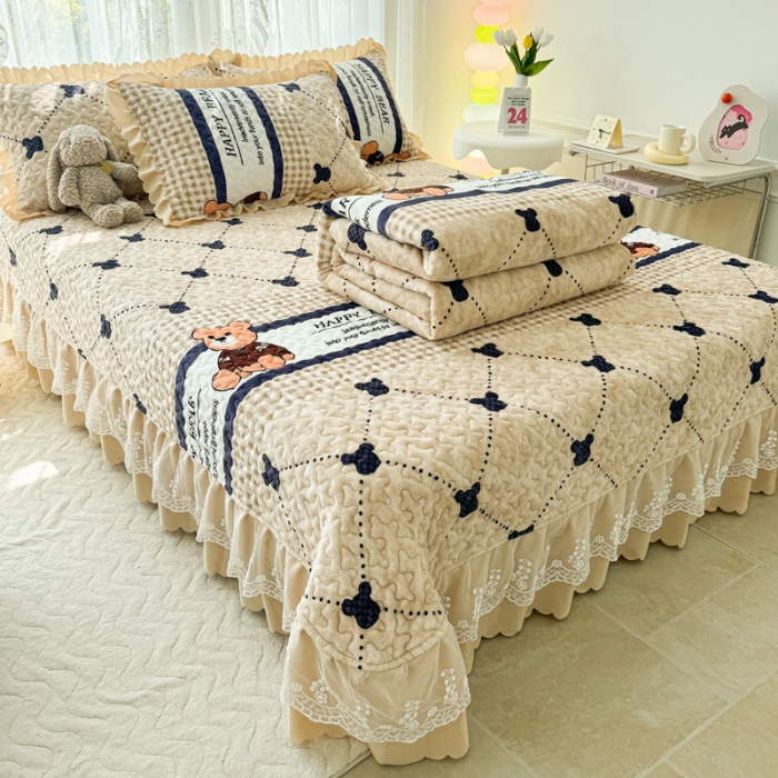 91家纺网 家纺一手货源 找家纺 2025新款牛奶绒床盖四件套床上绒四件套 小熊