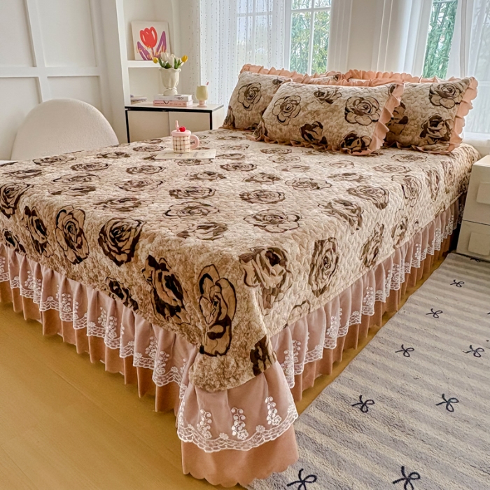 91家纺网 家纺一手货源 找家纺 2025新款牛奶绒床盖四件套床上绒四件套 花影棕