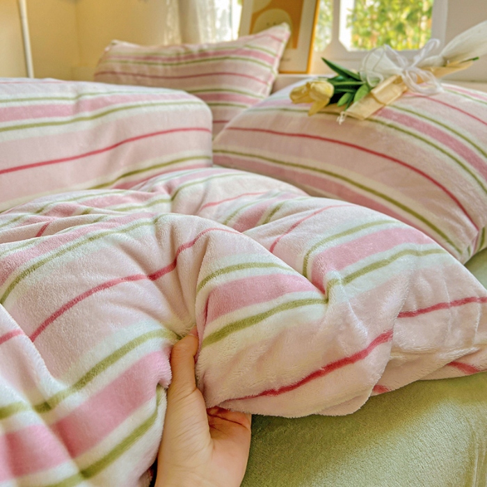 91家纺网 家纺一手货源 找家纺 （总）艾咪-Amy ntmy 新款条纹牛奶绒四件套