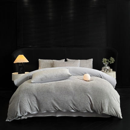 91家纺网 家纺一手货源 找家纺 （总）经年 2025新款 专版花型 牛奶绒四件套  - 诗野