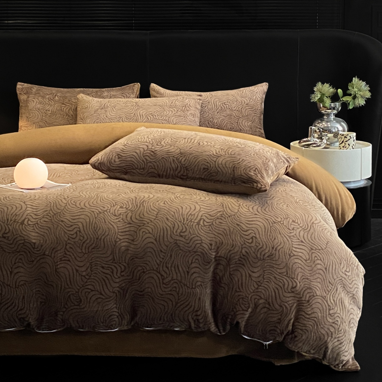 91家纺网 家纺一手货源 找家纺 （总）经年 2025新款 专版花型 牛奶绒四件套  - 诗野