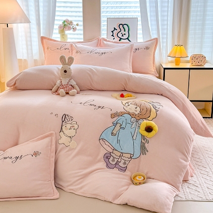 苏米娜家纺2025新款230g全消光大版卡通牛奶绒兔毛贴布绣花四件套可爱卡通男孩女孩法莱绒被套三件套  萌萌哒-樱花粉