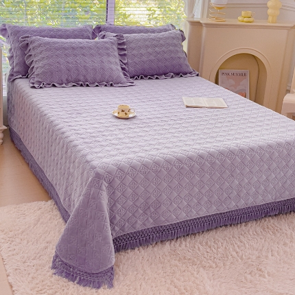91家纺网 家纺一手货源 找家纺 （总）佰诗特 牛奶绒夹棉流苏单床盖 立体浮雕花绒单品被套三件套床盖四件套保暖套件