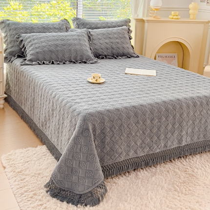 91家纺网 家纺一手货源 找家纺 （总）佰诗特 牛奶绒夹棉流苏单床盖 立体浮雕花绒单品被套三件套床盖四件套保暖套件