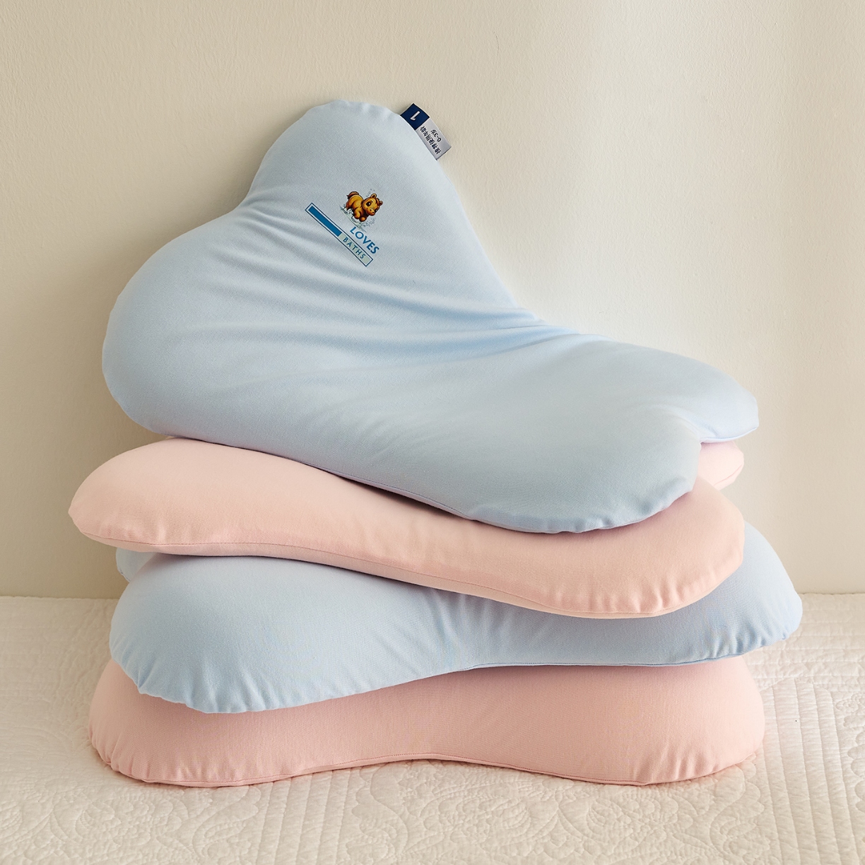 91家纺网 家纺一手货源 找家纺 （总）乐可 2025新款蝶形儿童硅胶枕婴童学生枕头枕芯