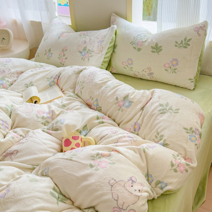 91家纺网 家纺一手货源 找家纺 （总）2025新款高克重小清新牛奶绒印花四件套 