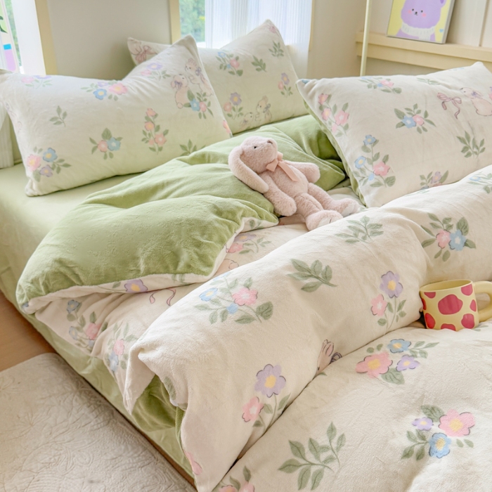 91家纺网 家纺一手货源 找家纺 （总）2025新款高克重小清新牛奶绒印花四件套 