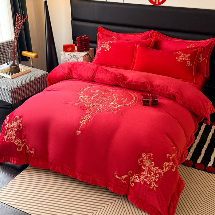 91家纺网 家纺一手货源 找家纺 2026秋冬新款高克重9斤全消光牛奶绒大红结婚婚庆四件套大红色龙凤刺绣婴儿绒绒四件套（含精美手提袋） 爱意浓 