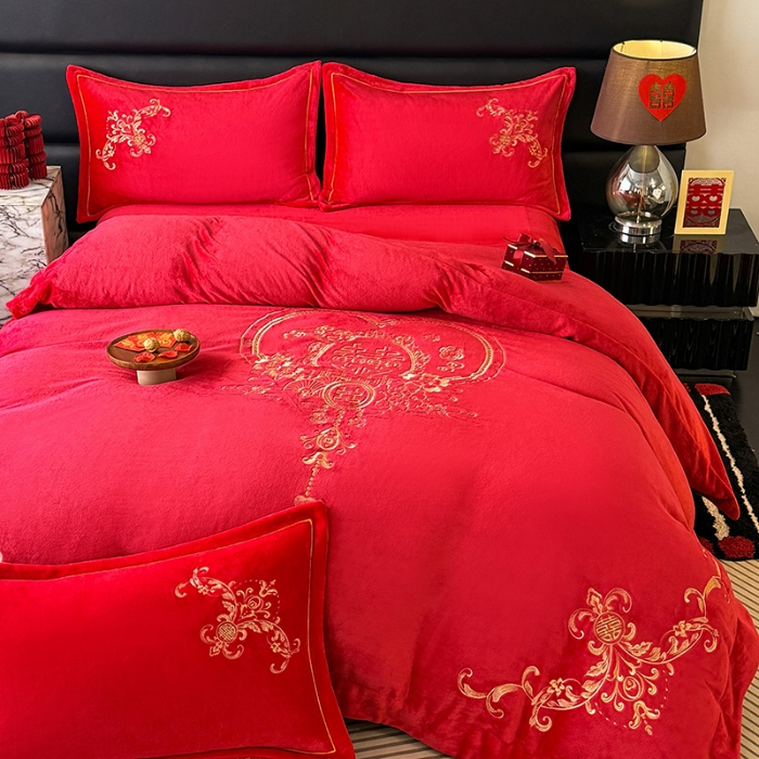 91家纺网 家纺一手货源 找家纺 2026秋冬新款高克重9斤全消光牛奶绒大红结婚婚庆四件套大红色龙凤刺绣婴儿绒绒四件套（含精美手提袋） 爱意浓 