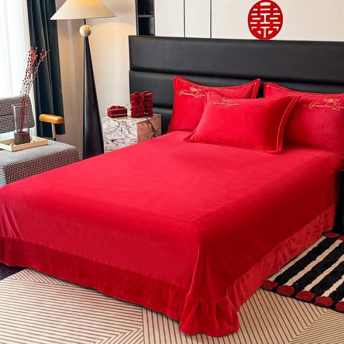 91家纺网 家纺一手货源 找家纺 2025秋冬新款高克重9斤全消光牛奶绒大红结婚婚庆四件套大红色龙凤刺绣婴儿绒绒四件套（含精美手提袋） 倾城