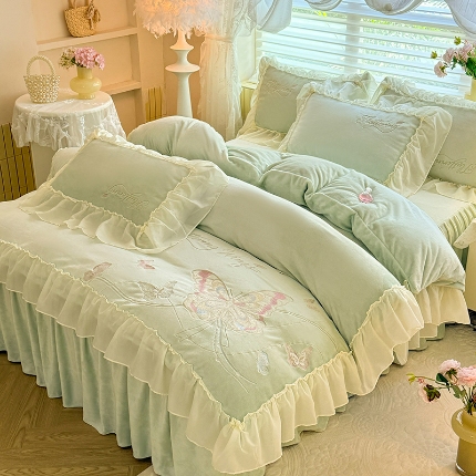 91家纺网 家纺一手货源 找家纺 （总）苏米娜家纺SUMINA 2025新款简约ins风A类全消光230g牛奶绒公主绒四件套床裙款被套-彩蝶系列