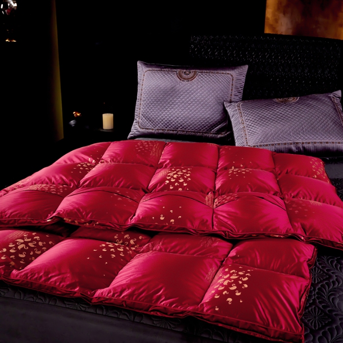 91家纺网 家纺一手货源 找家纺 抗日家纺 专版新品羽绒被壳 高密银丝苏绣提花工艺款羽绒被 千禧之约 中国红