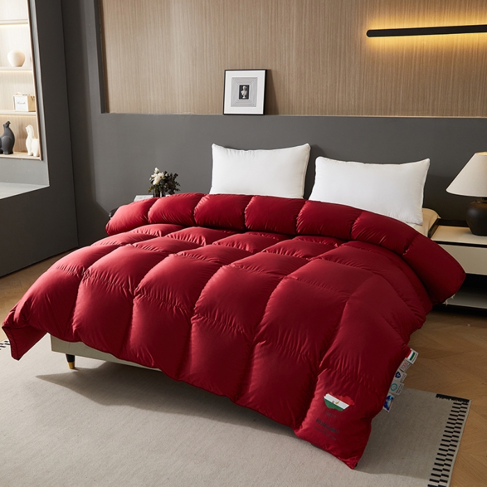 91家纺网 家纺一手货源 找家纺 抗日家纺 新款奢华纯色真丝缎单层防绒羽绒被壳 一件起批 酒红