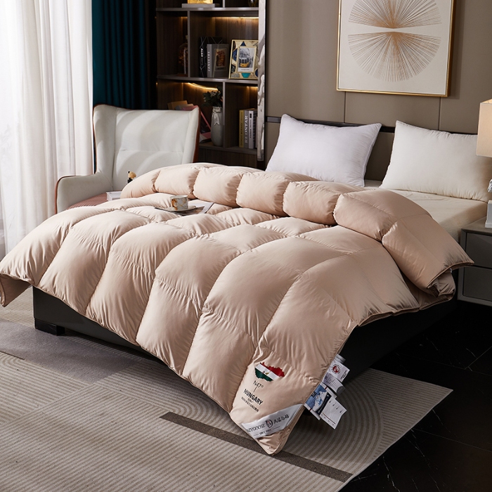 91家纺网 家纺一手货源 找家纺 抗日家纺 新款奢华纯色真丝缎单层防绒羽绒被壳 一件起批 香槟金