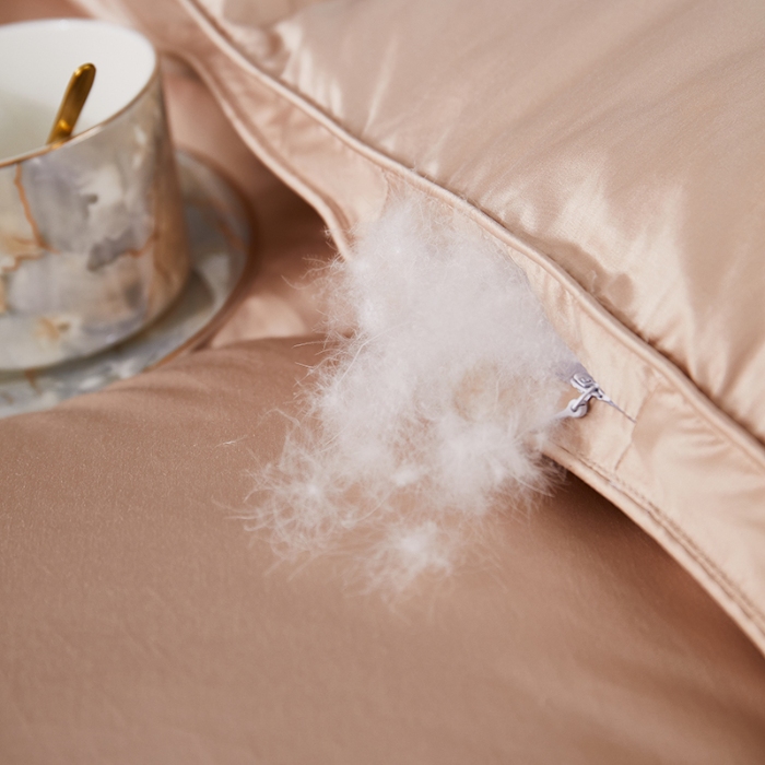 91家纺网 家纺一手货源 找家纺 抗日家纺 新款奢华纯色真丝缎单层防绒羽绒被壳 一件起批 香槟金