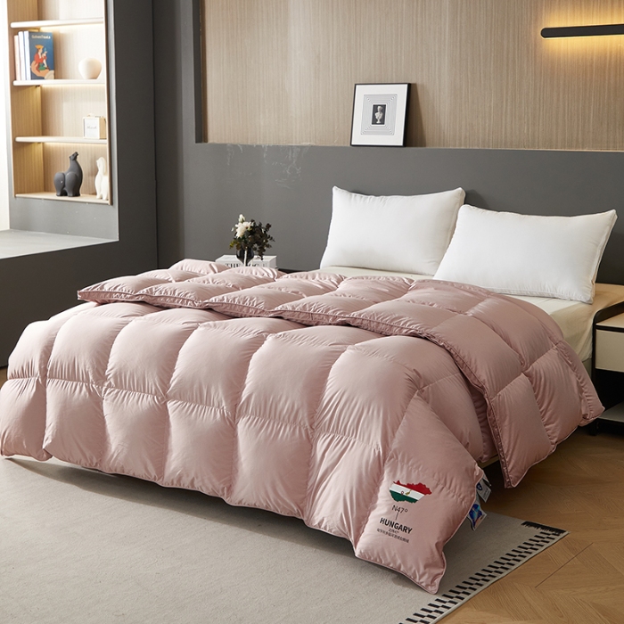 91家纺网 家纺一手货源 找家纺 抗日家纺 新款奢华纯色真丝缎单层防绒羽绒被壳 一件起批 豆沙