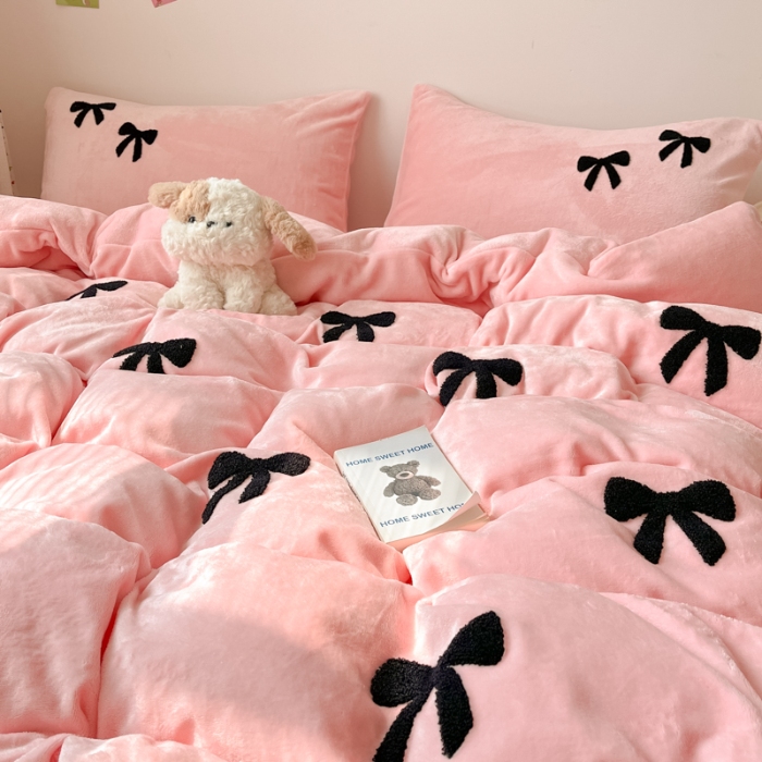 91家纺网 家纺一手货源 找家纺 （总）喜梦缘家纺 2025新款 加厚加密高克重毛巾绣牛奶绒四件套