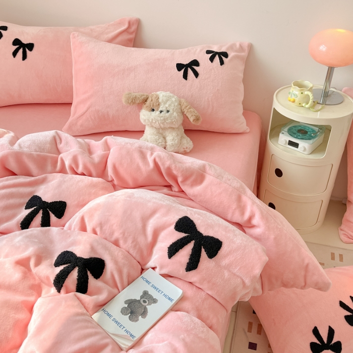 91家纺网 家纺一手货源 找家纺 （总）喜梦缘家纺 2025新款 加厚加密高克重毛巾绣牛奶绒四件套