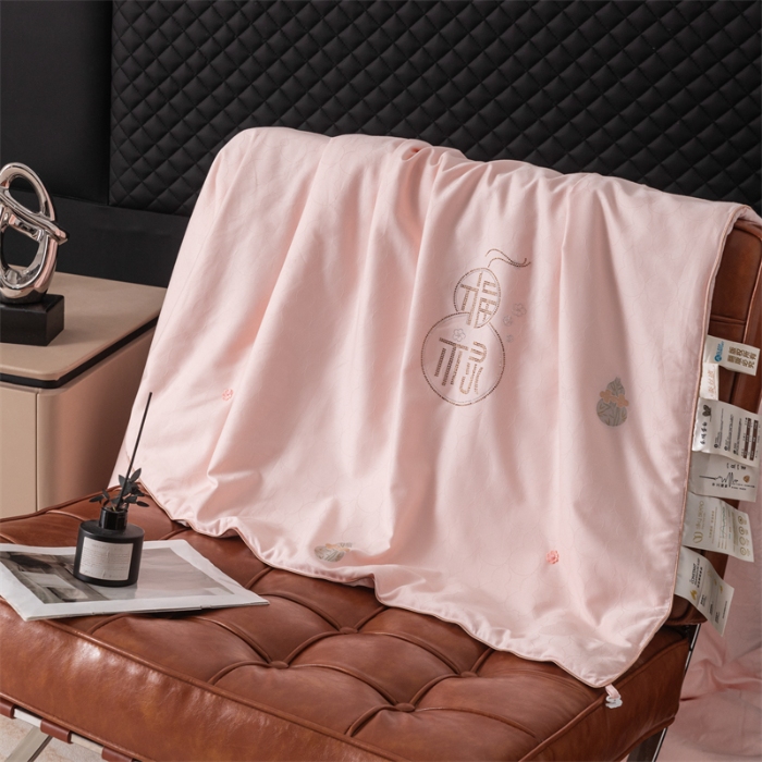 91家纺网 家纺一手货源 找家纺 （总）新国标 100桑蚕丝被子黄金丝春秋被加厚冬被二合一被芯陪嫁喜被 天木兰