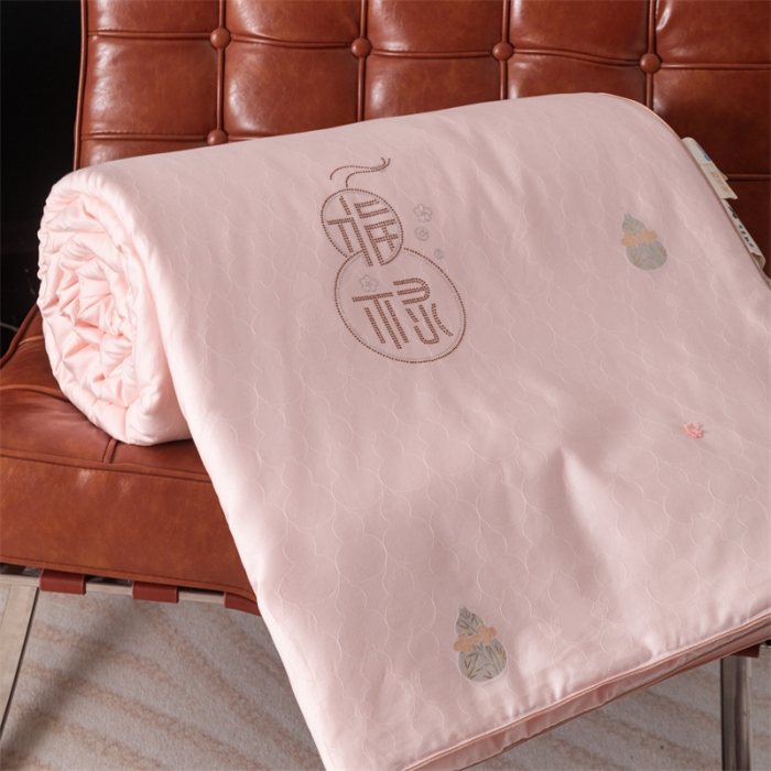 91家纺网 家纺一手货源 找家纺 （总）新国标 100桑蚕丝被子黄金丝春秋被加厚冬被二合一被芯陪嫁喜被 天木兰