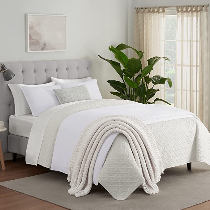 91家纺网 家纺一手货源 找家纺 （总）跨境专供 2025新款化纤压花绗缝被可水洗床盖三件套