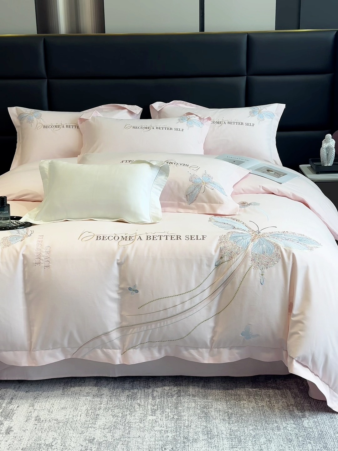 91家纺网 家纺一手货源 找家纺 高档礼盒装超细旦超柔长绒棉磨毛刺绣四件套秋冬加厚100%纯棉全棉床品 绮蝶-心动粉-A类超细旦长绒棉磨毛