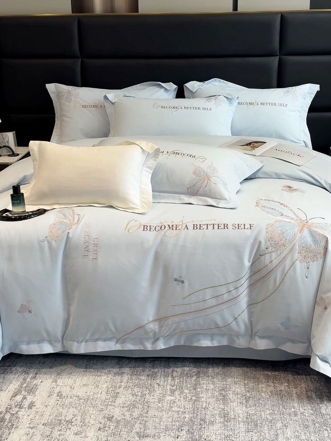 91家纺网 家纺一手货源 找家纺 高档礼盒装超细旦超柔长绒棉磨毛刺绣四件套秋冬加厚100%纯棉全棉床品 绮蝶-祖玛蓝-A类超细旦长绒棉磨毛