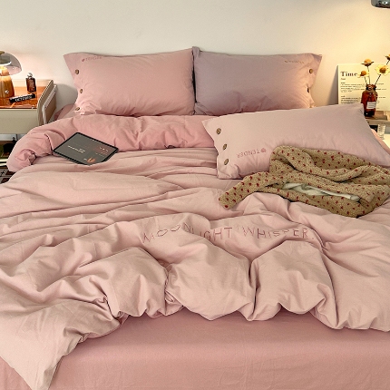 91家纺网 家纺一手货源 找家纺 （总）艾咪-Amy ntmy 2025秋冬纽扣款全棉加厚磨毛刺绣四件套-漫月