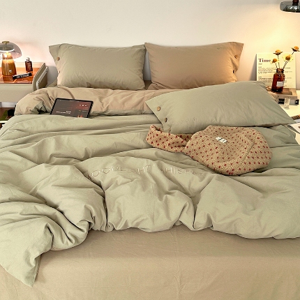 91家纺网 家纺一手货源 找家纺 （总）艾咪-Amy ntmy 2025秋冬纽扣款全棉加厚磨毛刺绣四件套-漫月