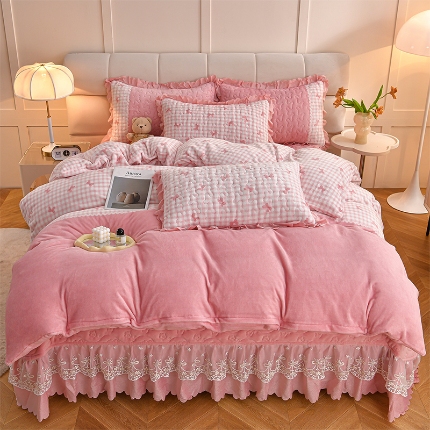 91家纺网 家纺一手货源 找家纺 （总）三友家纺 爆款AB款小清新奶油风牛奶绒印花蕾丝花边床盖床裙四件套 