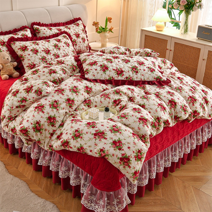 91家纺网 家纺一手货源 找家纺 （总）三友家纺 爆款AB款小清新奶油风牛奶绒印花蕾丝花边床盖床裙四件套 