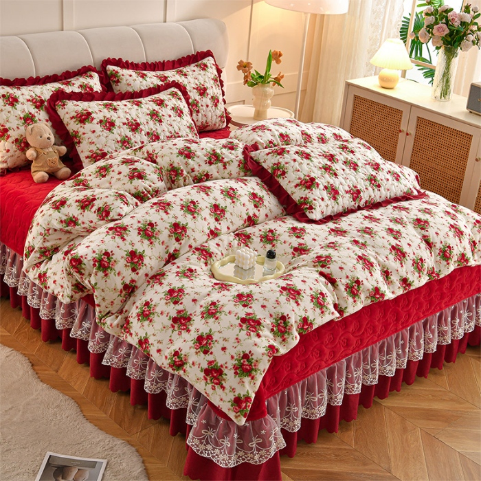 91家纺网 家纺一手货源 找家纺 （总）三友家纺 爆款AB款小清新奶油风牛奶绒印花蕾丝花边床盖床裙四件套 