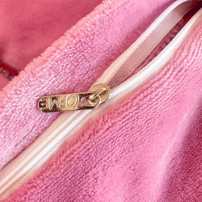 91家纺网 家纺一手货源 找家纺 （总）漫布云2025秋冬新款高克重全消光大版花卉平绣牛奶绒刺绣款床单床裙款四件套 梦境-豆沙 红